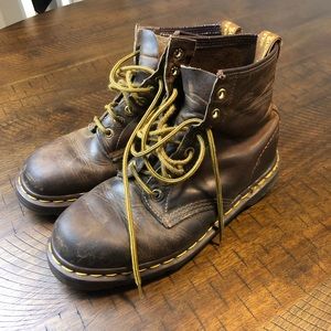 Dr. Martens (Made in England)